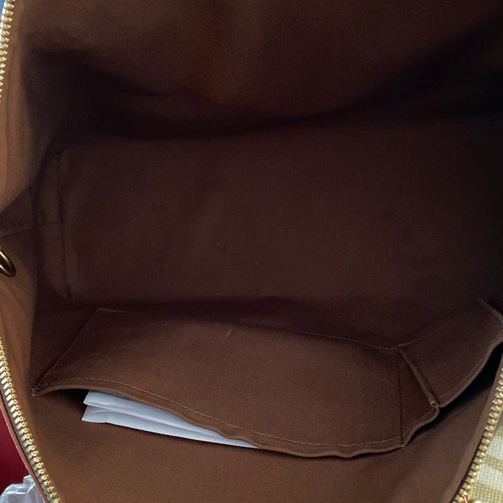 ❌❌SOLD❌❌ Authentic Loius Vuitton Horizontal Lockit - Picture 10 of 16